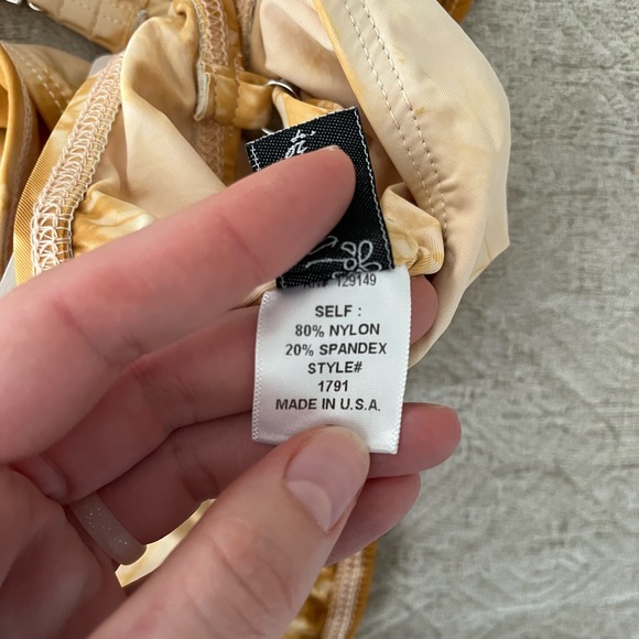 Dippin’ Daisy’s honey high cut one piece swimsuit - Picture 7 of 8